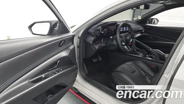 Hyundai AVANTE — Фото автомобиля 10