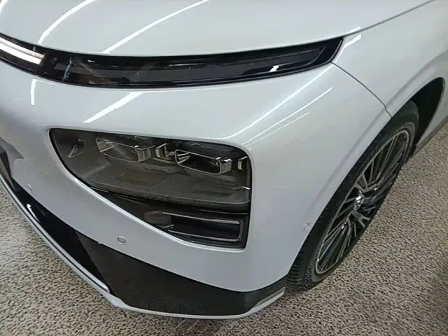 Xpeng G9 — Фото автомобиля 23