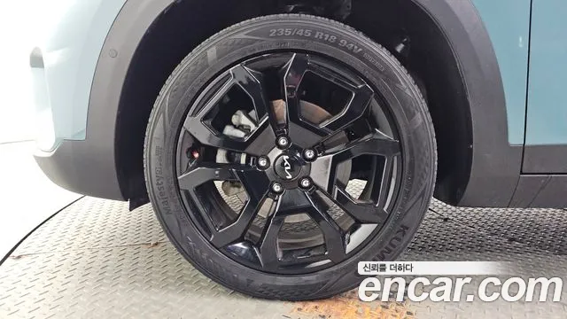 Kia Seltos — Фото автомобиля 5