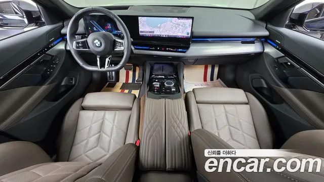 BMW 5 Series G60 — Фото автомобиля 10