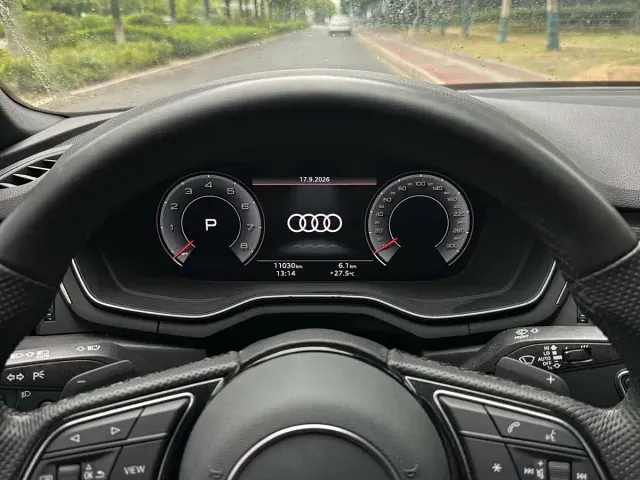 Audi A4L — Фото автомобиля 10