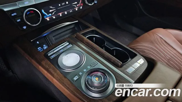 Genesis G80 Бензин 2.5 турбо AWD — Фото автомобиля 7