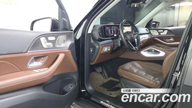 Mercedes-Benz GLE-Class — Фото автомобиля 8