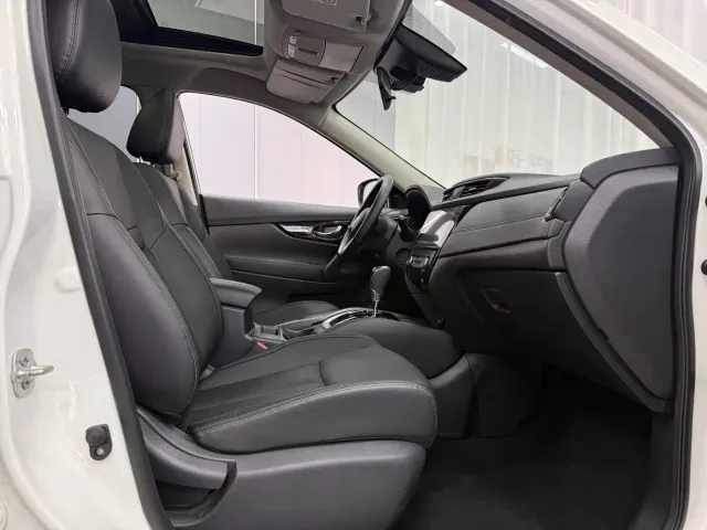 Nissan X-Trail — Фото автомобиля 7
