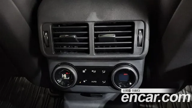 Land Rover Range Rover Velar Range Rover Velar 3.0 P400 Dynamic HSE — Фото автомобиля 19