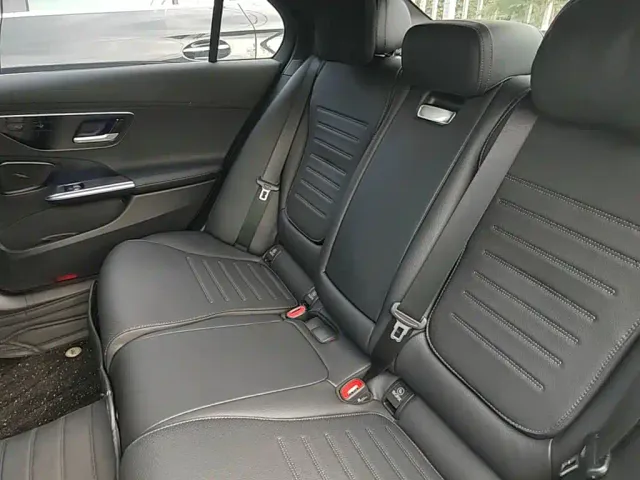 Mercedes-Benz C-Class — Фото автомобиля 21