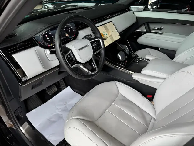 Land Rover Range Rover Sport — Фото автомобиля 19