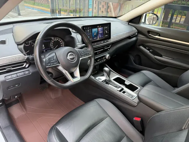 Nissan Teana — Фото автомобиля 12