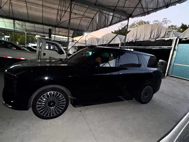 IM Motors LS8 — Фото автомобиля 9