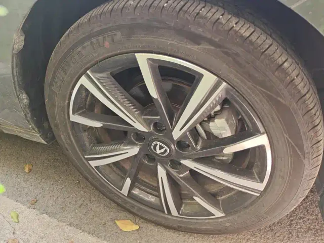 Changan Eado — Фото автомобиля 6
