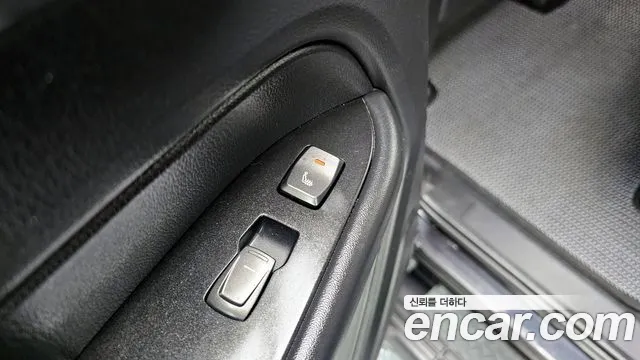 KG_Mobility_Ssangyong Rexton Новый Rexton Sport Khan Дизель 2.2 4WD — Фото автомобиля 18