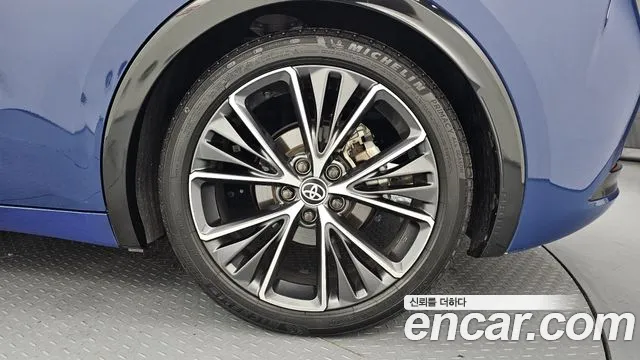 Toyota Prius 5th Gen — Фото автомобиля 6