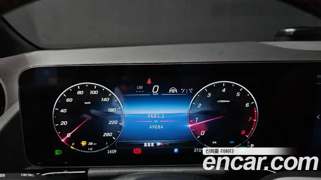 Mercedes-Benz GLA-Class H247 — Фото автомобиля 11