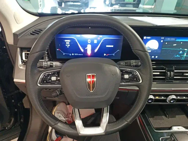 Hongqi HS5 — Фото автомобиля 10