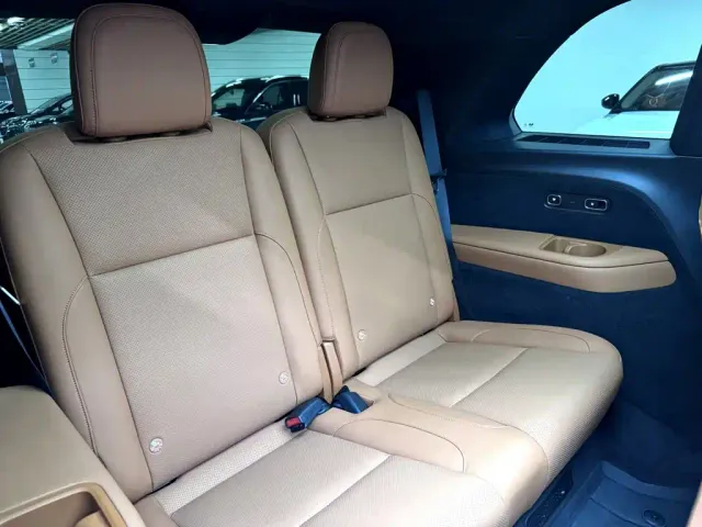 Li Auto L8 — Фото автомобиля 18