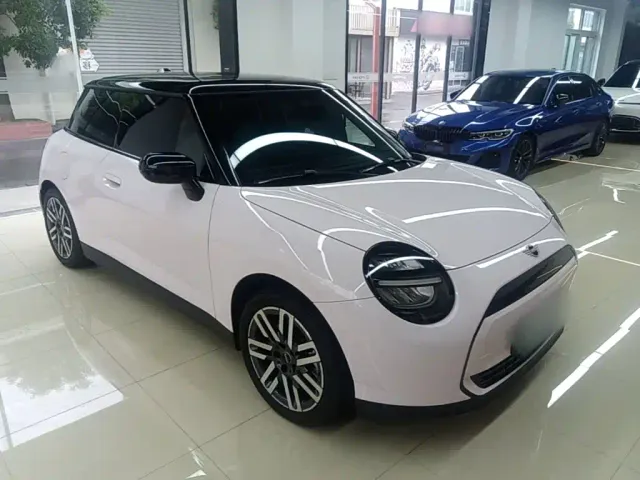 MINI Cooper — Фото автомобиля 3