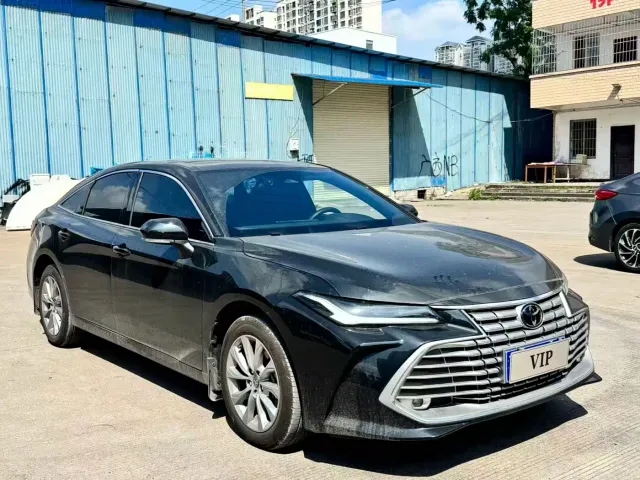 Toyota Avalon — Фото автомобиля 3