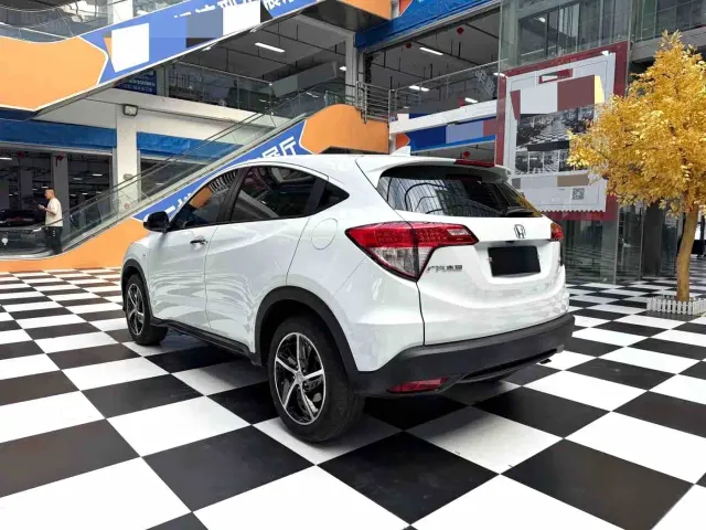 Honda Vezel — Фото автомобиля 16
