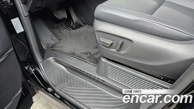 Toyota Alphard — Фото автомобиля 19