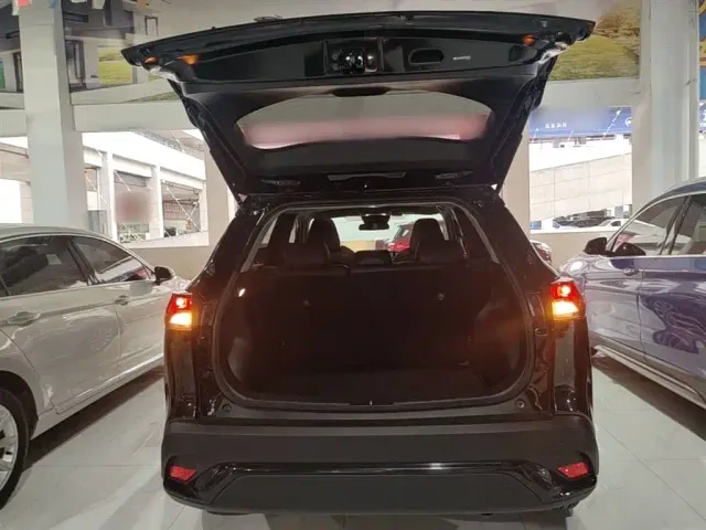 Toyota Frontlander — Фото автомобиля 18