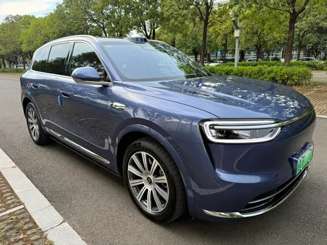 Aito M7 — Фото автомобиля 3