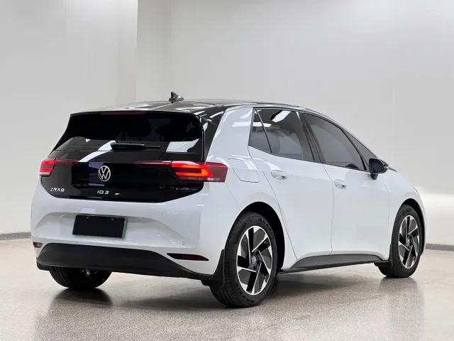 Volkswagen Volkswagen ID.3 2025 Smart Edition Outstanding Oxygen Version — Фото автомобиля 6
