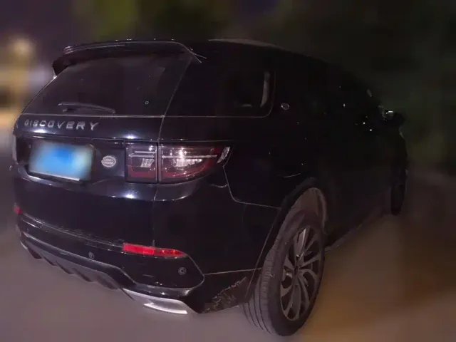 Land Rover Discovery Sport — Фото автомобиля 4