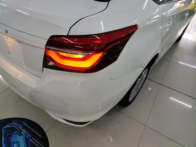 Toyota Vios — Фото автомобиля 7