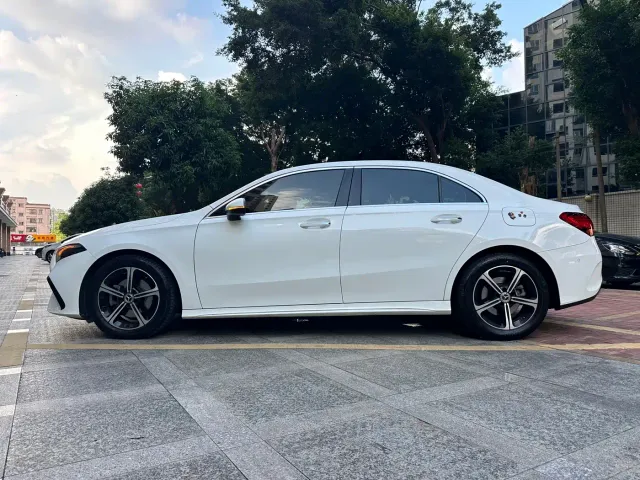 Mercedes-Benz A-Class — Фото автомобиля 7