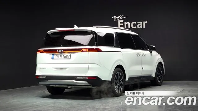 Kia Canival Carnival 4 поколение Бензин 7 мест Signature — Фото автомобиля 2