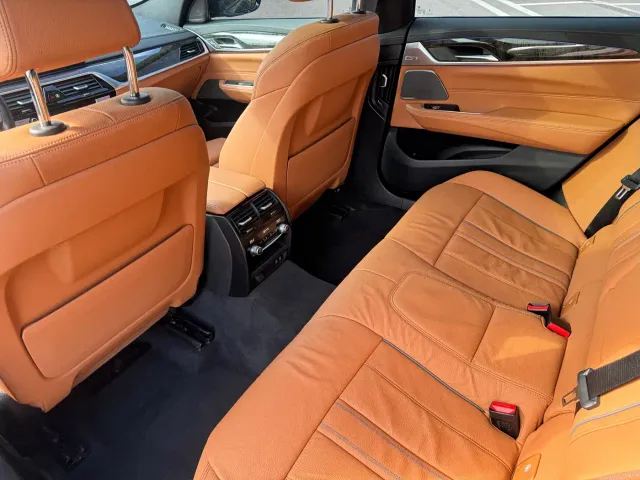 BMW 6 Series Gran Turismo — Фото автомобиля 12