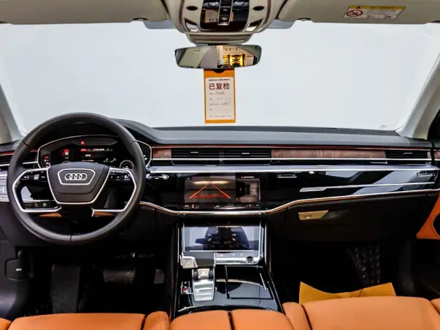 Audi A8 — Фото автомобиля 20