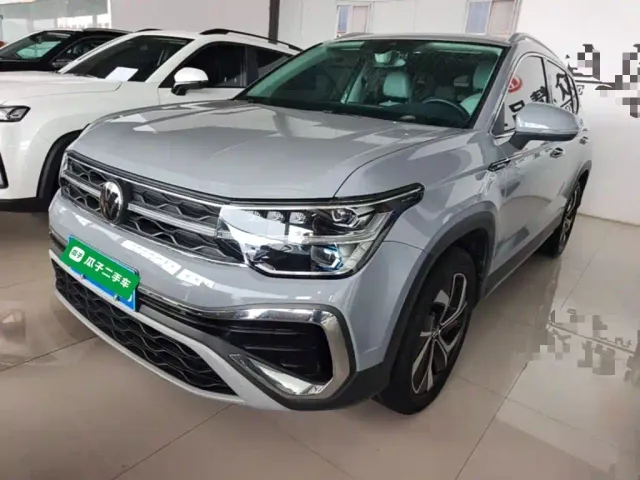 Фотография автомобиля — Volkswagen Tharu