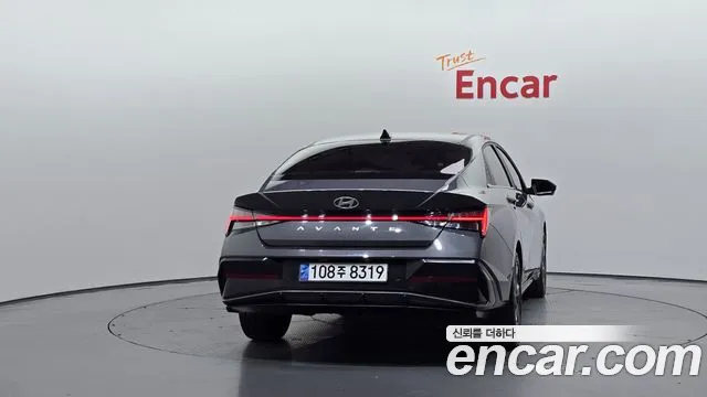 Hyundai Avante CN7 — Фото автомобиля 4