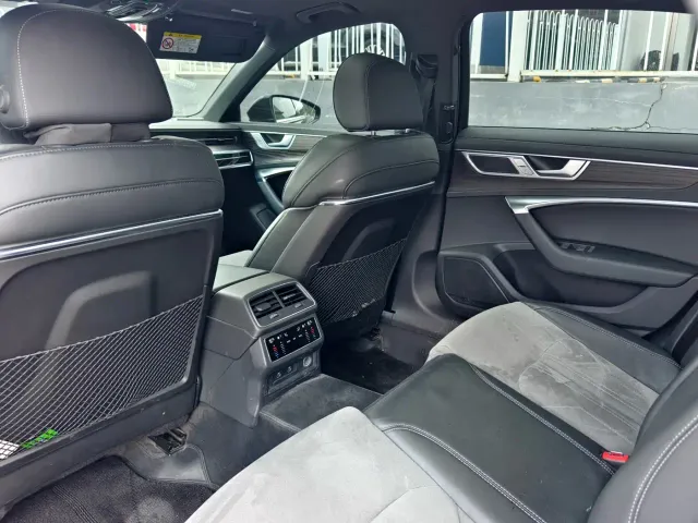 Audi A6L — Фото автомобиля 14