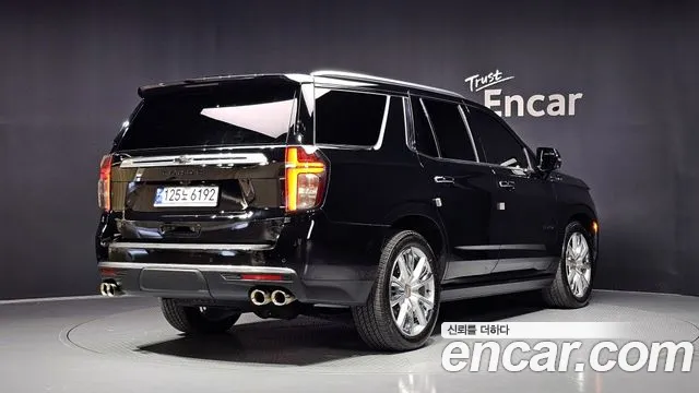 Chevrolet Tahoe — Фото автомобиля 2