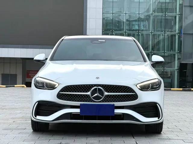 Mercedes-Benz C-Class — Фото автомобиля 2