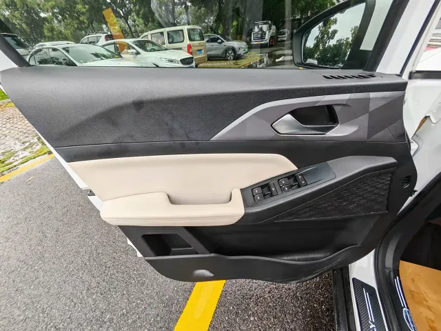 Geely Geometry E Firefly — Фото автомобиля 9