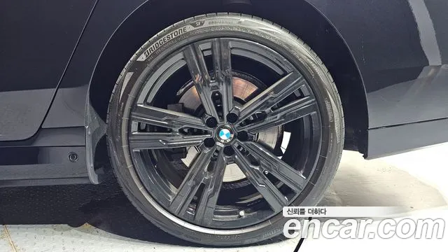 BMW 7 Series — Фото автомобиля 6