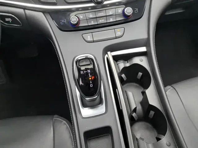 Buick LaCrosse — Фото автомобиля 13