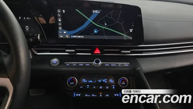 Hyundai AVANTE Avante (CN7) — Фото автомобиля 14