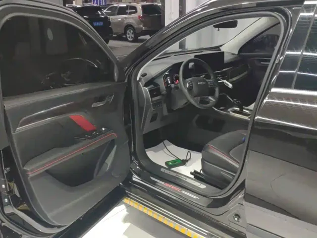 Haval H6 — Фото автомобиля 15