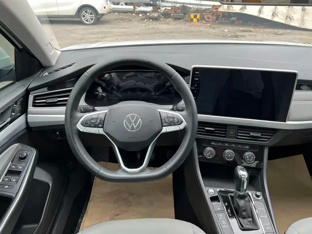 Volkswagen Bora — Фото автомобиля 12