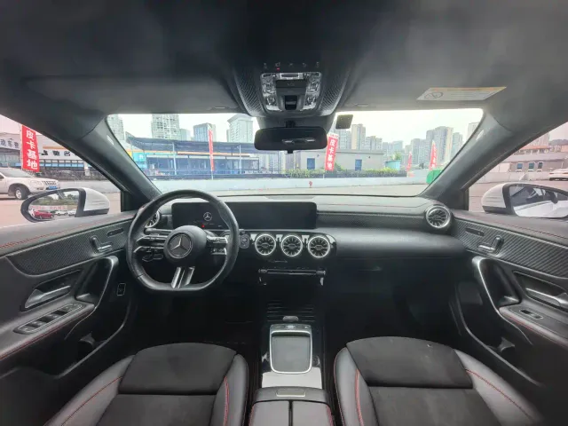 Mercedes-Benz A-Class — Фото автомобиля 12