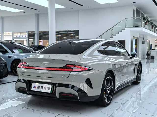 Xiaomi SU7 — Фото автомобиля 14