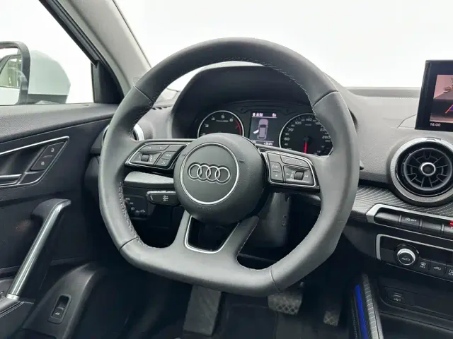 Audi Q2L — Фото автомобиля 20