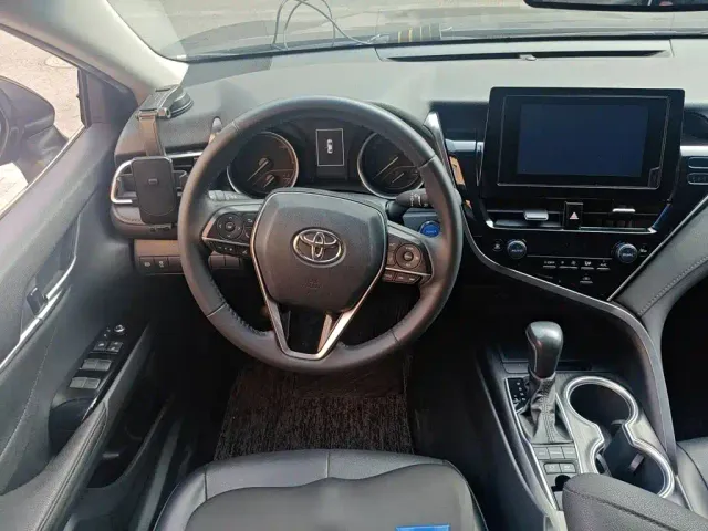Toyota Camry — Фото автомобиля 6