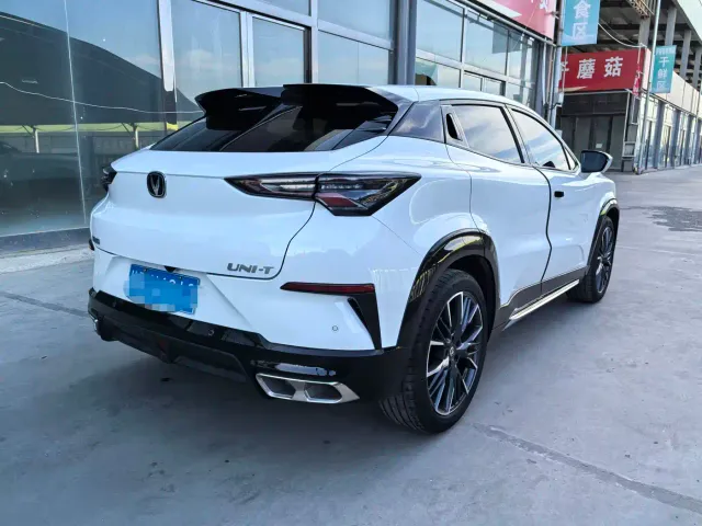 Changan UNI-T — Фото автомобиля 6