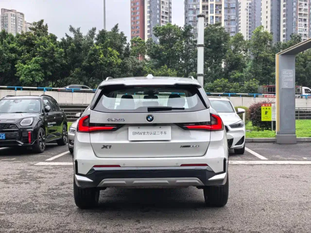 BMW X1 — Фото автомобиля 6