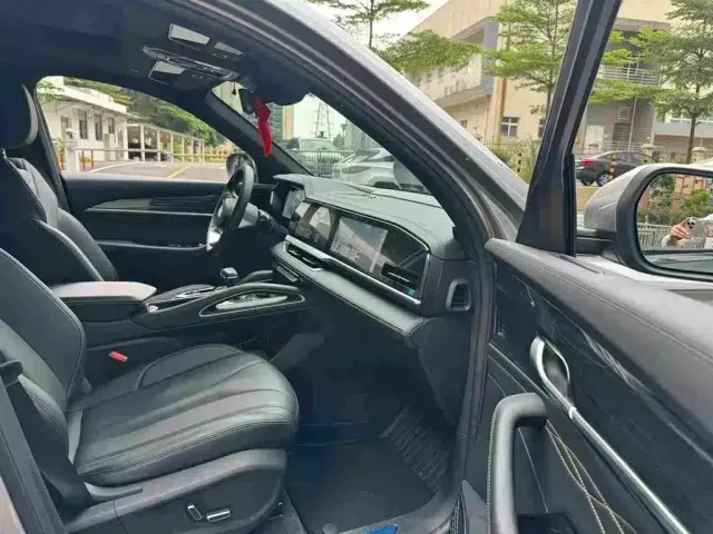 Geely Xingyue L — Фото автомобиля 8